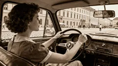 Starke Frauen am Steuer: Ihre Rolle in der Entwicklung des Autos